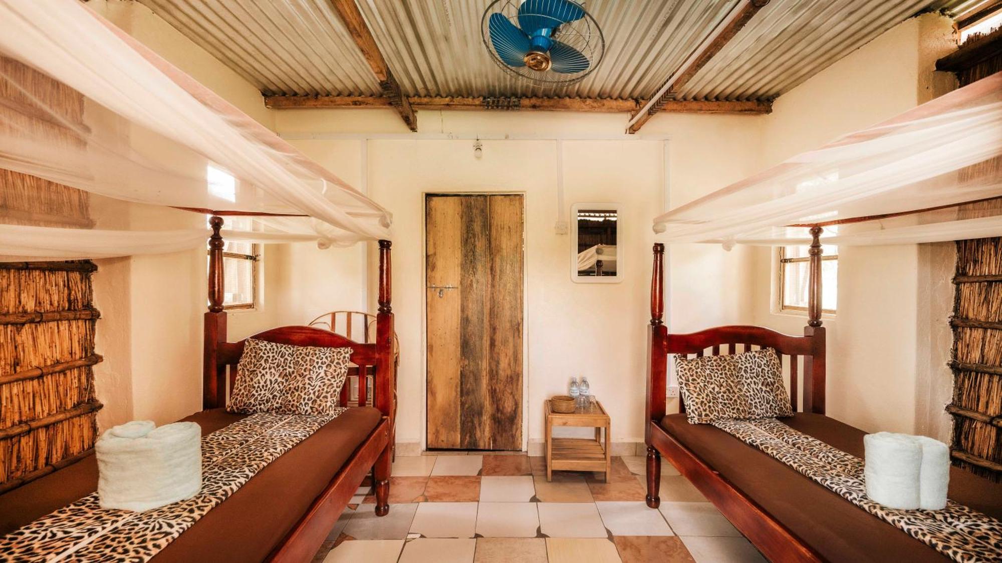 Mama Washindi Lodge Pakwach Экстерьер фото